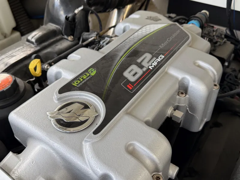 Slide: The Image of Sea Ray 270 SLX 2015 - 29