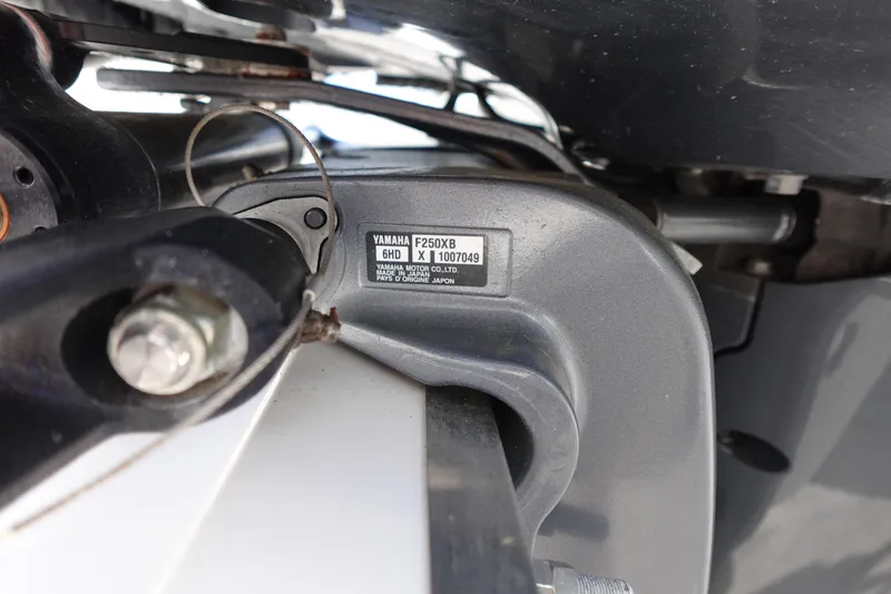 Slide: The Image of Close-up of Yamaha F250XCB engine on 2021 Regal 23 OBX boat. - 59