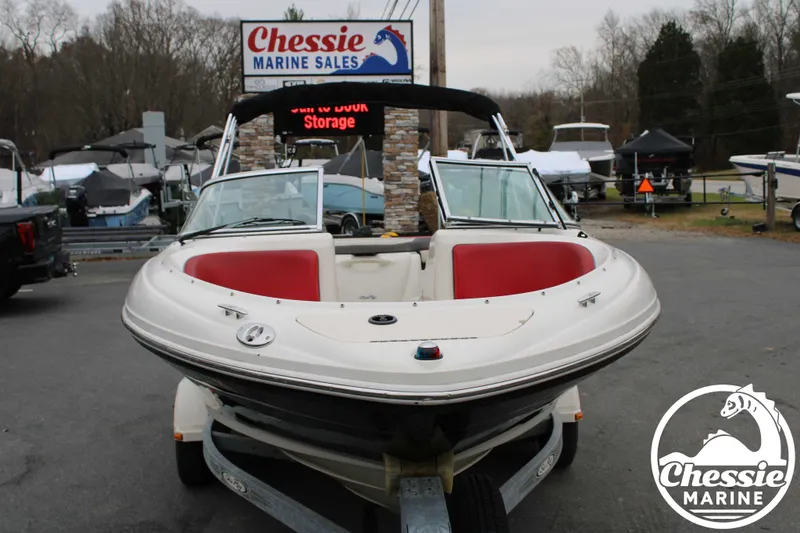 Slide: The Image of 2006 Sea Ray 205 Sport boat at Chessie Marine Sales. - 6
