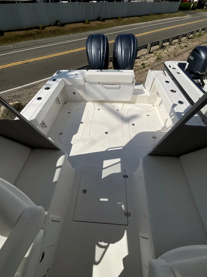 Slide: The Image of North Coast 255 HT 2026 - 10