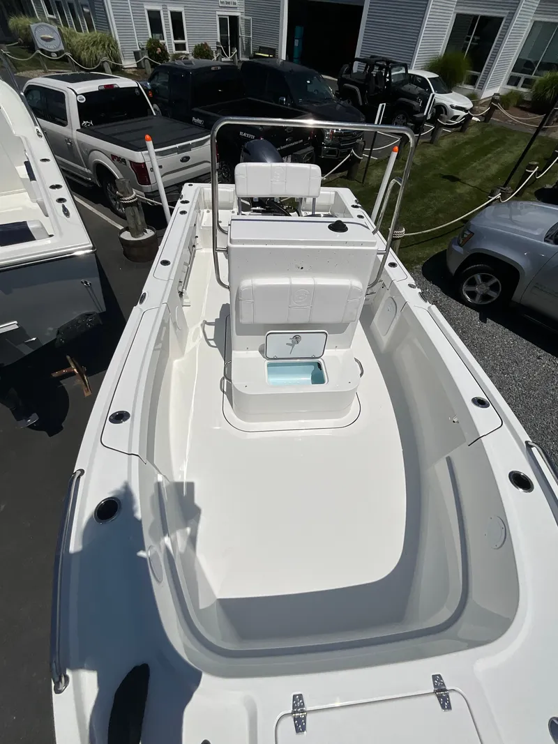 Slide: The Image of Parker Marine 18SE Center Console 2026 - 13
