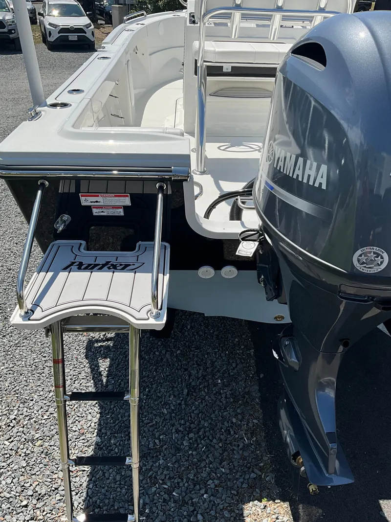 Slide: The Image of Parker Marine 18SE Center Console 2026 - 4