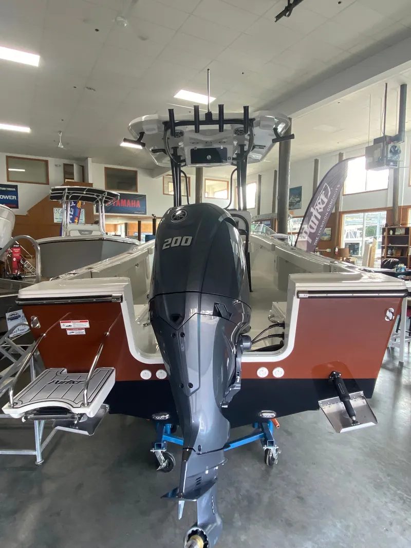 Slide: The Image of Parker Marine 23 Special Edition 2026 - 3