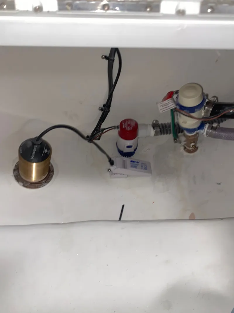 Slide: The Image of Parker Marine 23 Special Edition 2026 - 9