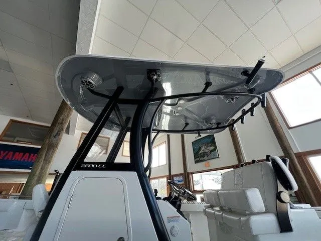 Slide: The Image of Parker Marine 2600 Center Console 2025 - 27
