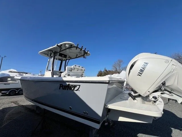 Slide: The Image of Parker Marine 2600 Center Console 2025 - 4