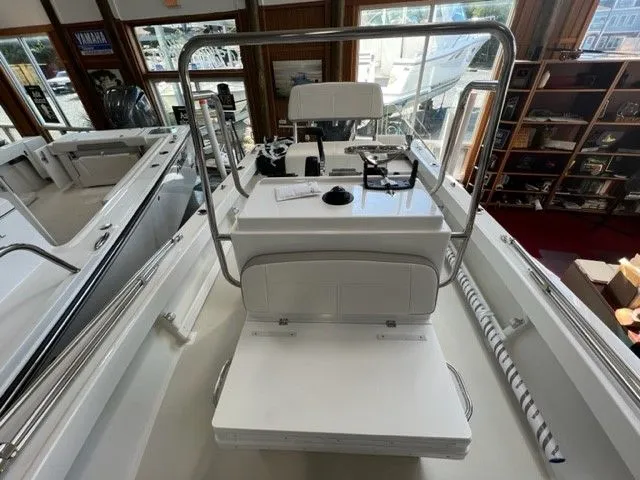 Slide: The Image of Parker Marine 1801 Center Console 2024 - 3