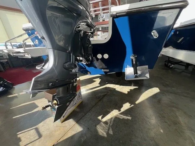 Slide: The Image of Parker Marine 180 Coastal Elite 2026 - 8