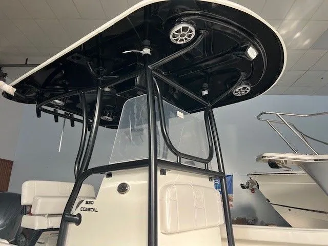 Slide: The Image of Parker Marine 230 Coastal Elite 2026 - 11