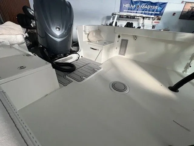 Slide: The Image of Parker Marine 230 Coastal Elite 2026 - 7