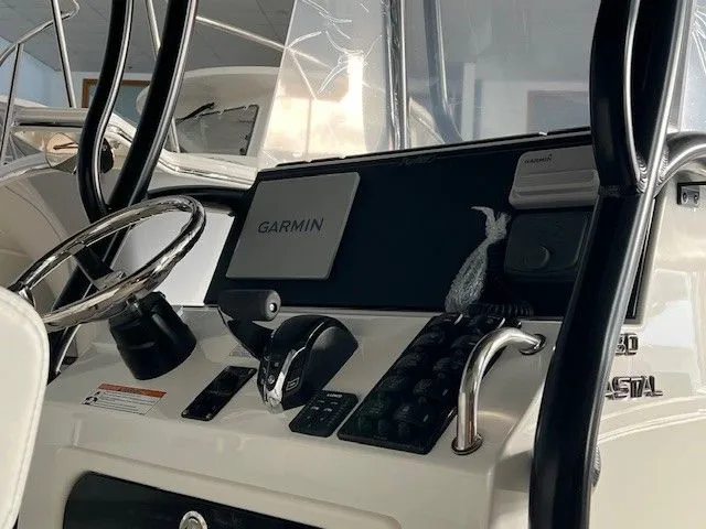 Slide: The Image of Parker Marine 230 Coastal Elite 2026 - 9