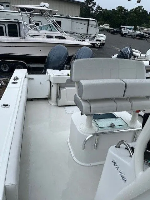 Slide: The Image of Parker Marine 25 Special Edition 2022 - 3