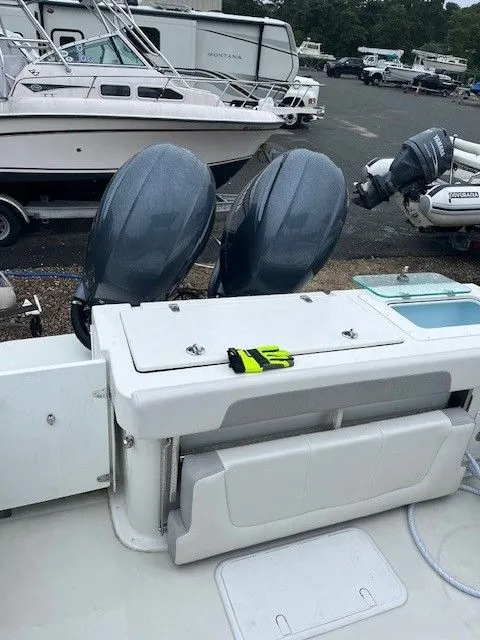 Slide: The Image of Parker Marine 25 Special Edition 2022 - 4