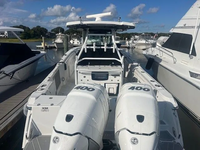 Slide: The Image of Blackfin 332 CC 2022 - 8