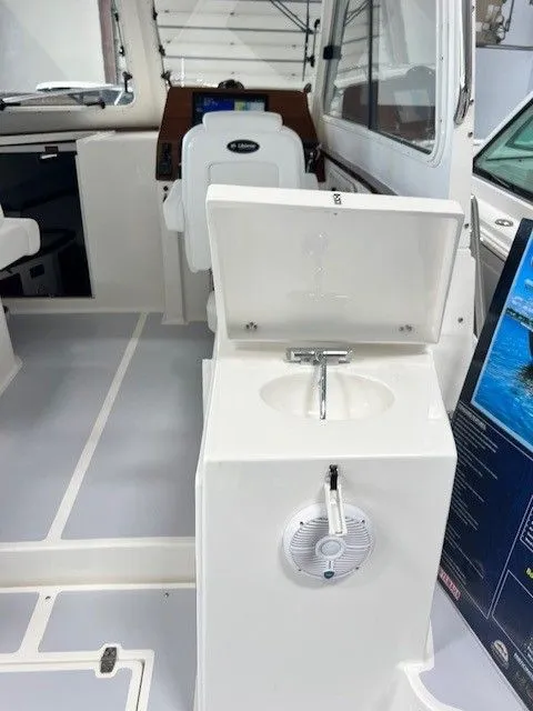 Slide: The Image of North Coast 315 HT 2026 - 2