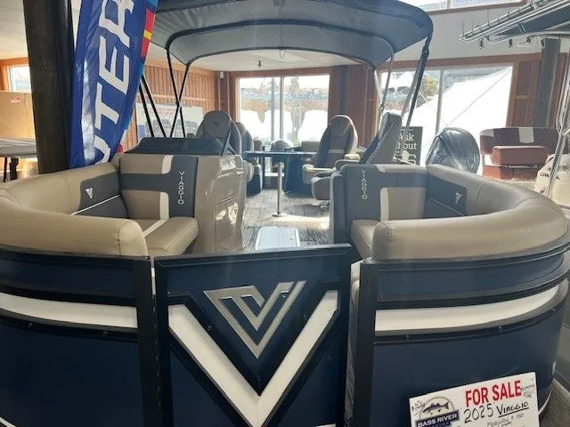 Slide: The Image of Viaggio LagoX22Q 2025 - 12