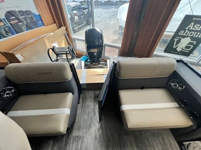 Slide: The Image of Viaggio LagoX22Q 2025 - 5