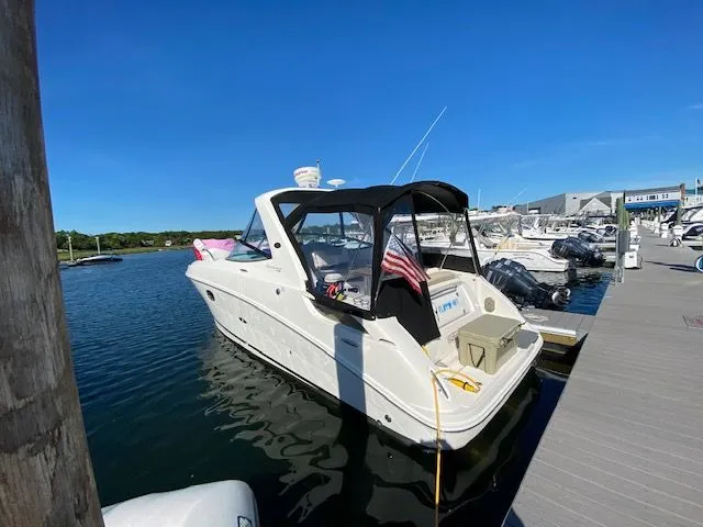 Slide: The Image of Sea Ray Sundancer 310 2010 - 11