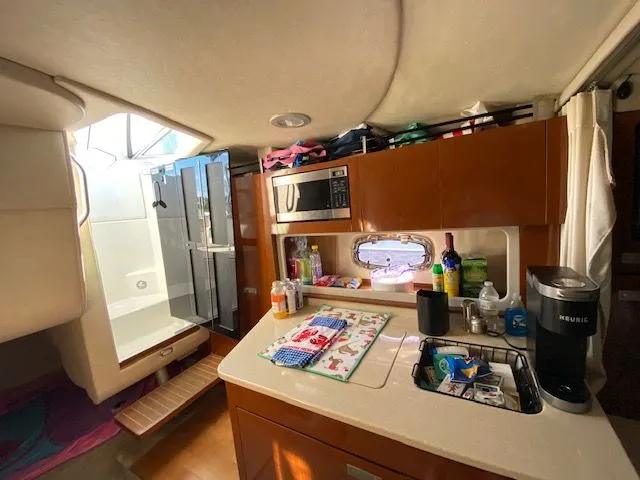 Slide: The Image of Sea Ray Sundancer 310 2010 - 19