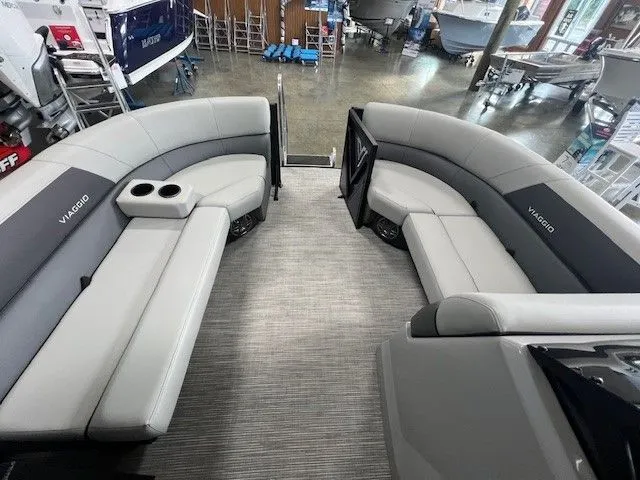 Slide: The Image of Viaggio lago v18c 2025 - 2