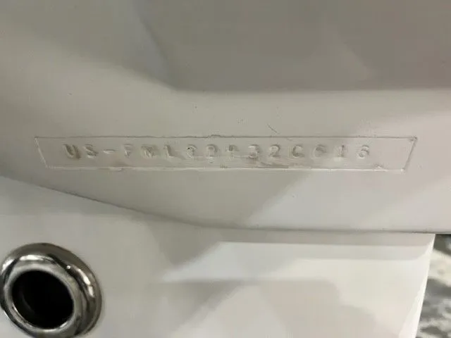 Slide: The Image of Cutwater C-24 2016 - 21