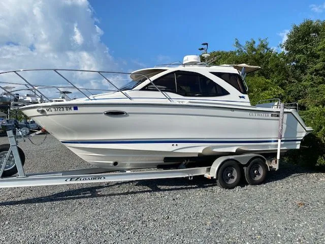 Slide: The Image of Cutwater C-24 2016 - 22