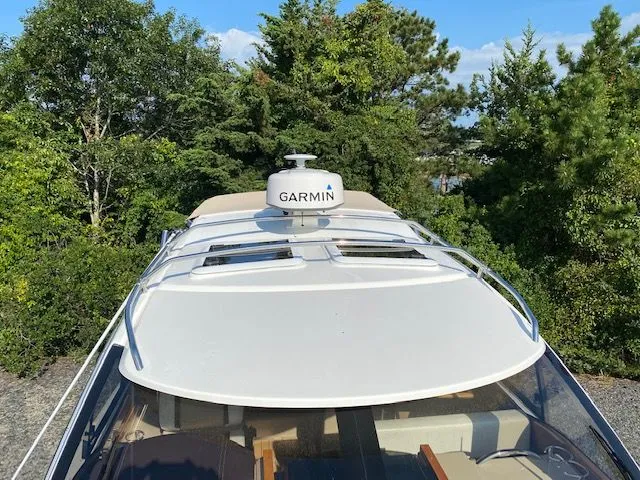 Slide: The Image of Cutwater C-24 2016 - 24