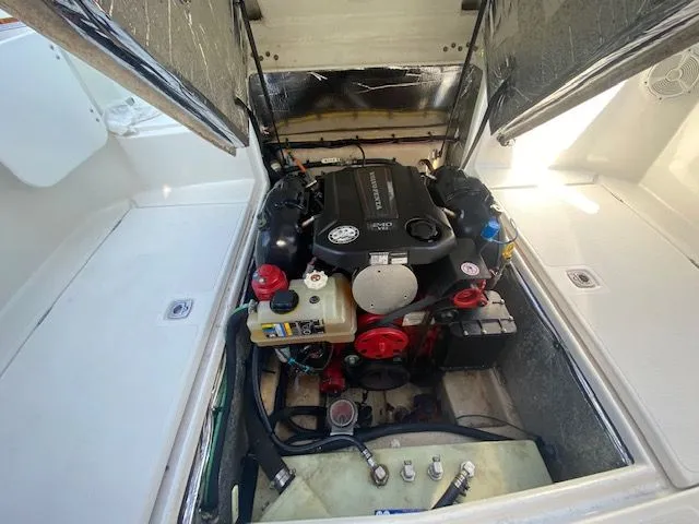 Slide: The Image of Cutwater C-24 2016 - 39