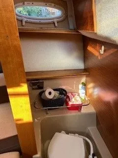 Slide: The Image of Cutwater C-24 2016 - 4