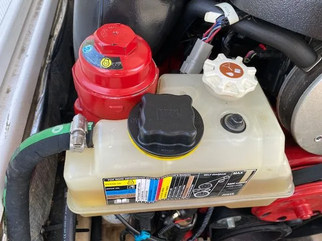 Slide: The Image of Cutwater C-24 2016 - 40