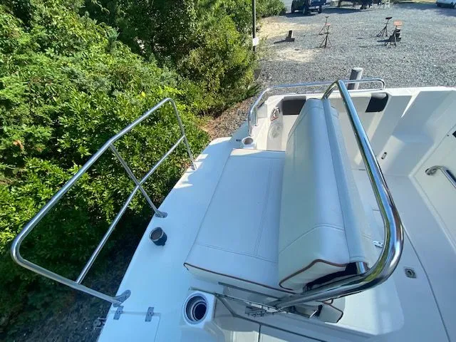 Slide: The Image of Cutwater C-24 2016 - 43