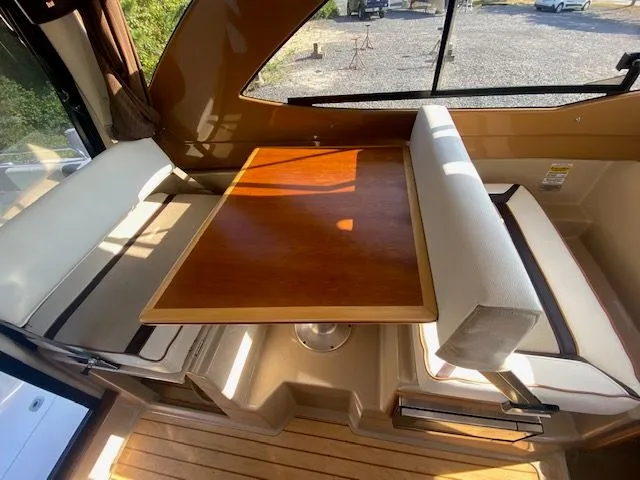 Slide: The Image of Cutwater C-24 2016 - 52