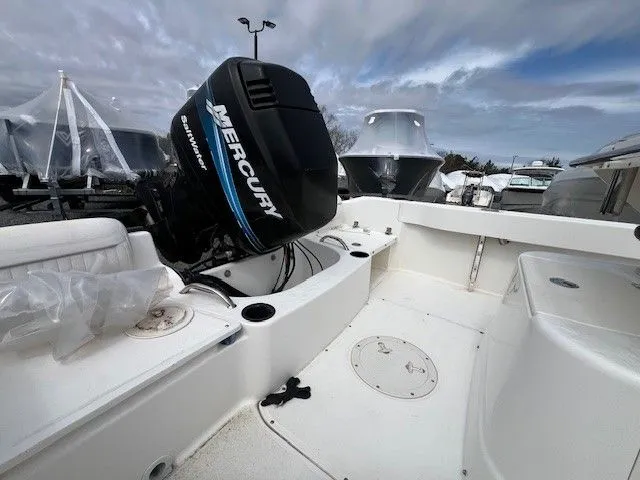 Slide: The Image of Boston Whaler 190 Nantucket 2005 - 7