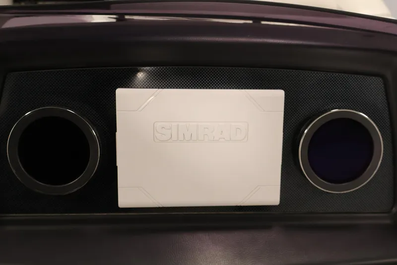 Slide: The Image of Dashboard of 2021 Viaggio Diamante U with Simrad display and circular vents. - 21