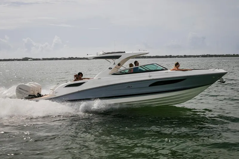 Slide: The Image of Sea Ray SLX 350 Outboard 2023 - 1