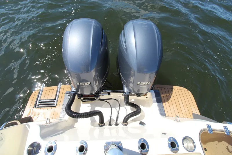 Slide: The Image of Scout 255 LXF 2018 - 19