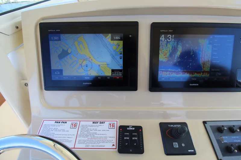 Slide: The Image of Scout 255 LXF 2018 - 24