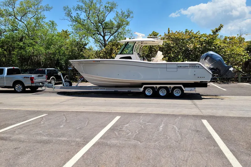 The Image of Grady-White Canyon 336 2021 - undefined