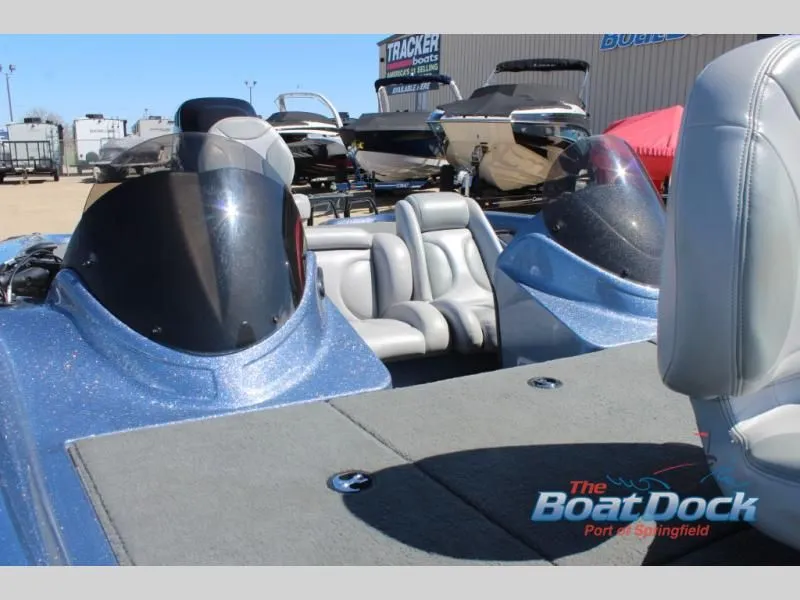 Slide: The Image of 275 Pro XL 2006 - 16