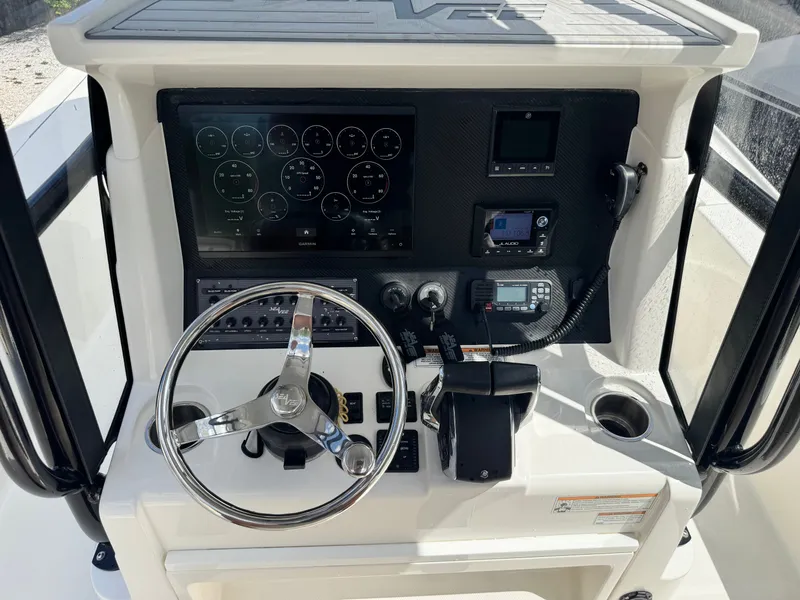 Slide: The Image of SeaVee 270 Z 2023 - 54