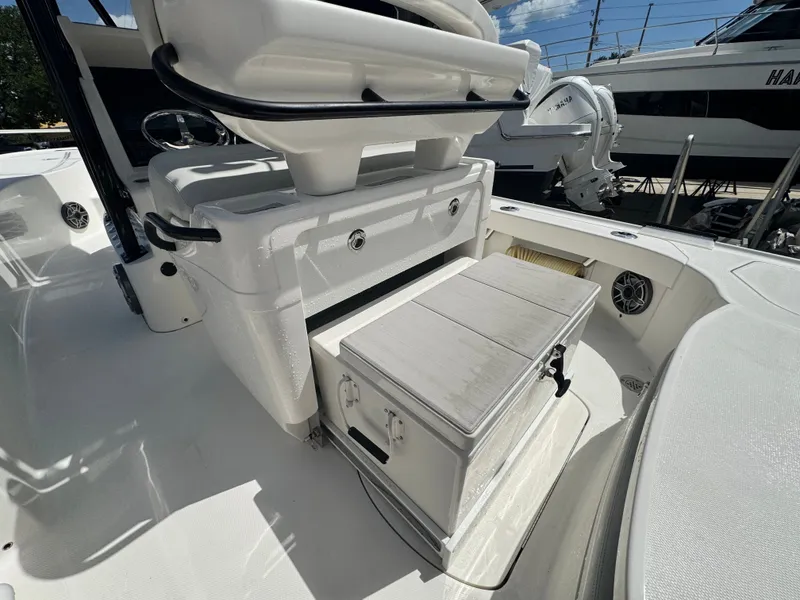 Slide: The Image of SeaVee 270 Z 2023 - 68