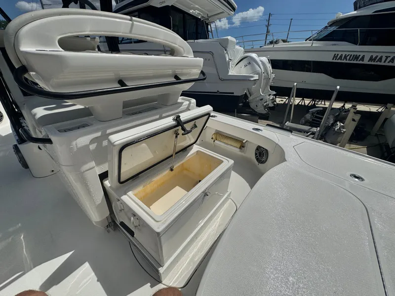 Slide: The Image of SeaVee 270 Z 2023 - 69