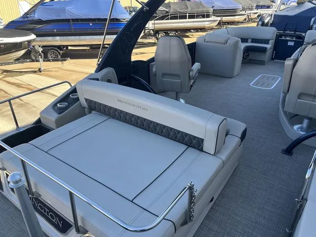 Slide: The Image of Bennington 25 QXSBAX1 2019 - 11