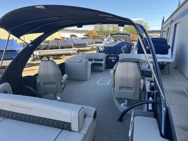 Slide: The Image of Bennington 25 QXSBAX1 2019 - 13