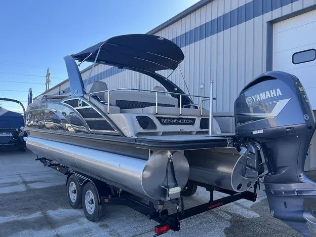 Slide: The Image of Bennington 25 QXSBAX1 2019 - 3