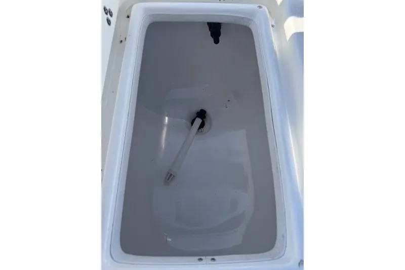 Slide: The Image of Livewell compartment in a 2011 Carolina Skiff 218 DLV boat. - 10