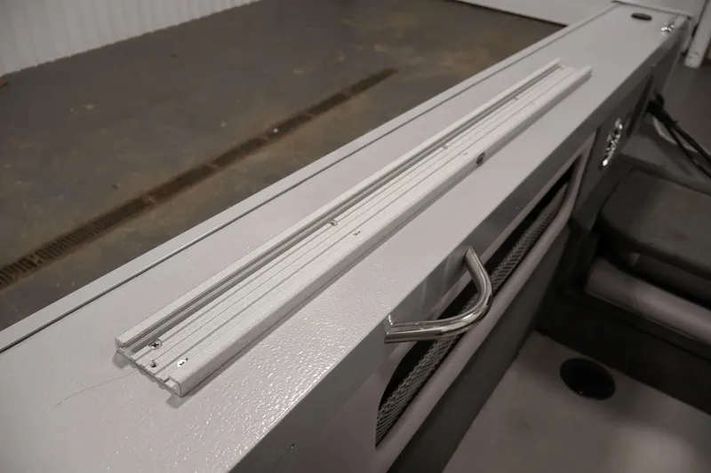 Slide: The Image of 2015 Starcraft Super Fisherman 186 boat interior detail with handle and rail. - 39