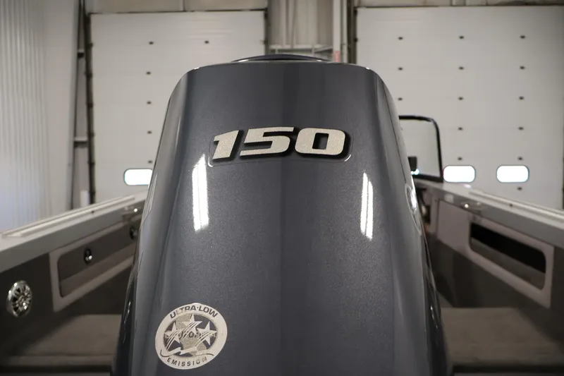 Slide: The Image of 2015 Starcraft Super Fisherman 186 boat engine with 150 horsepower, ultra-low emission. - 43