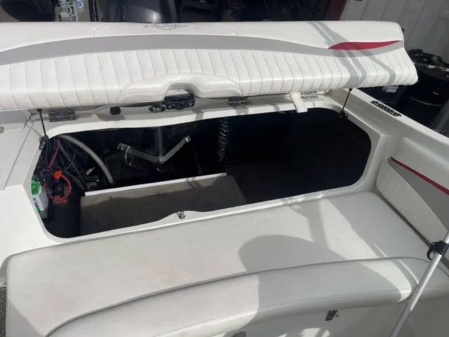Slide: The Image of Stingray 194LX 2013 - 11