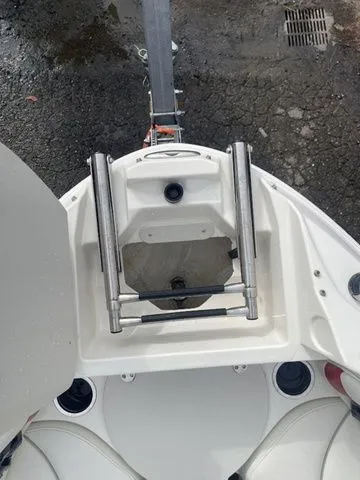 Slide: The Image of Stingray 194LX 2013 - 15